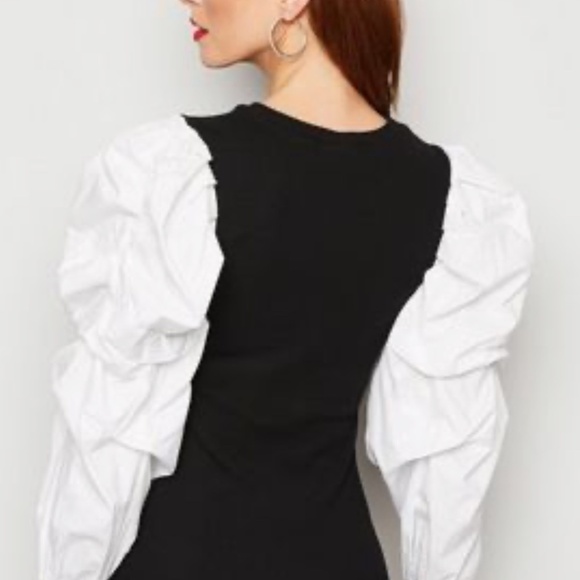 NWOT Zara Blouse Black knit body Off-White Puffy Statement Long Sleeve S - Picture 2 of 15